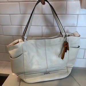 Coach Carry-all Shoulder Bag